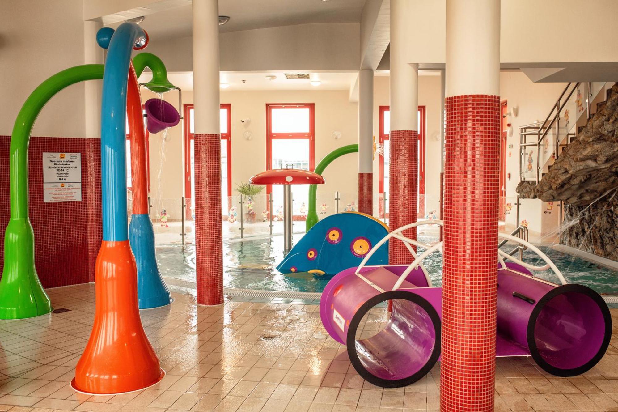 Vulkan Wellness Hotel & Camping Celldömölk エクステリア 写真