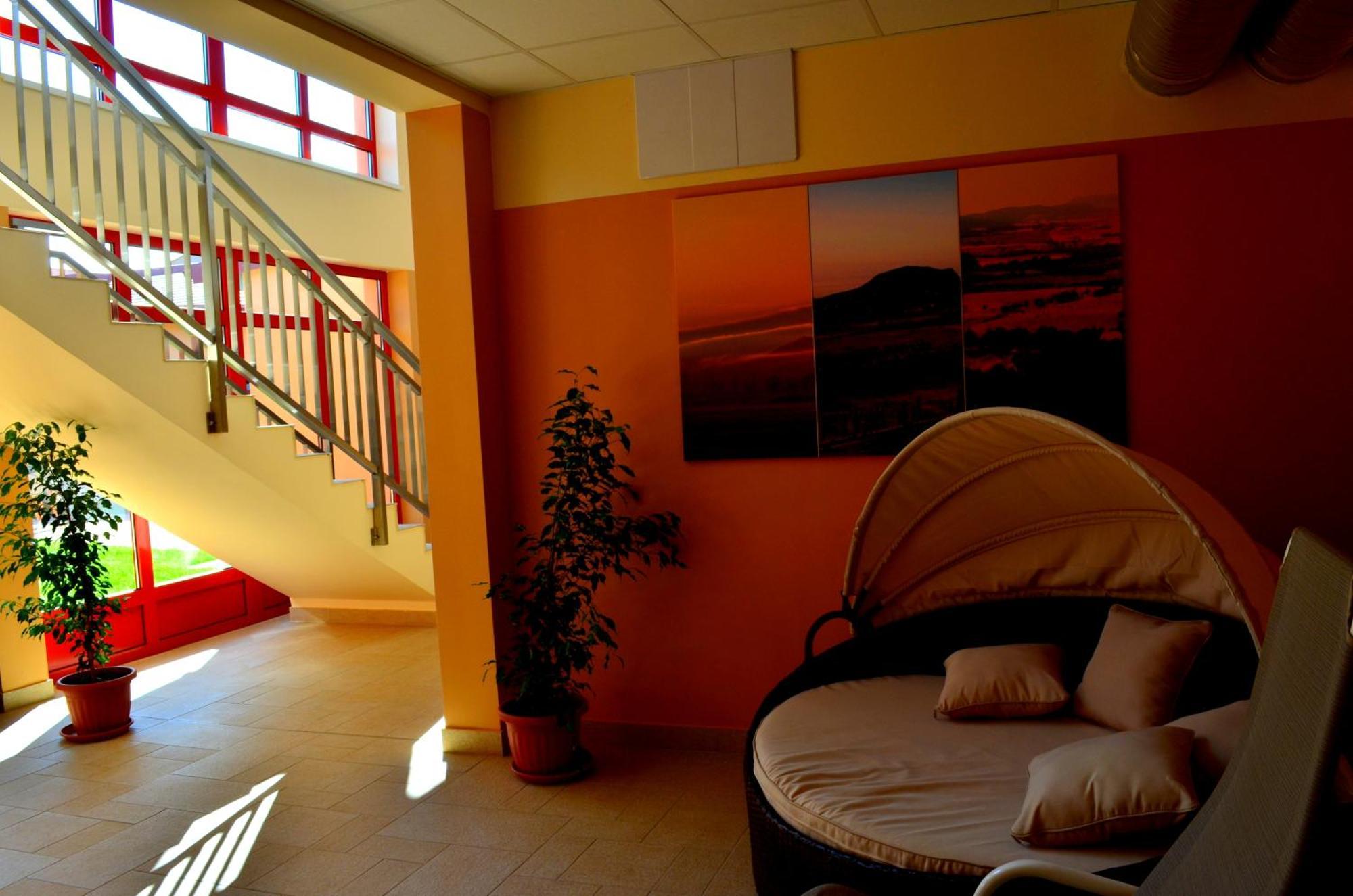 Vulkan Wellness Hotel & Camping Celldömölk エクステリア 写真