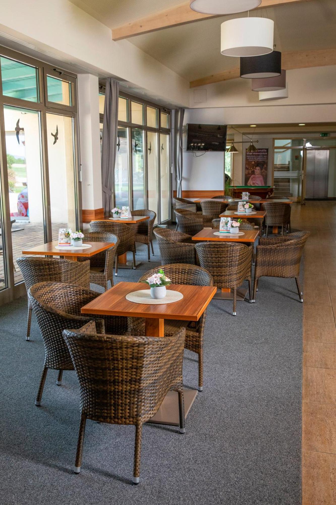 Vulkan Wellness Hotel & Camping Celldömölk エクステリア 写真